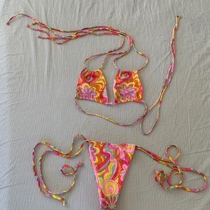 Frankies Bikini top & bottoms
